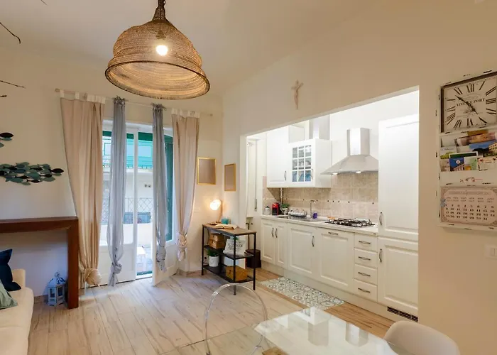 Apartman Joivy Lovely For 4 On The Italian Riviera In