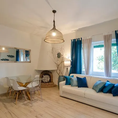 Joivy Lovely For 4 On The Italian Riviera In アパート *