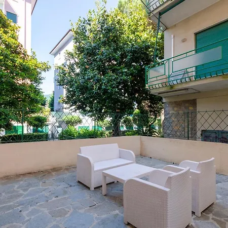 Joivy Lovely For 4 On The Italian Riviera In Apartamento